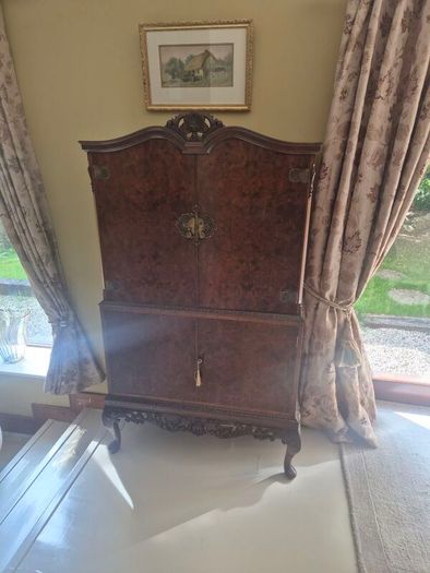 Antique drinks cabinet and contents