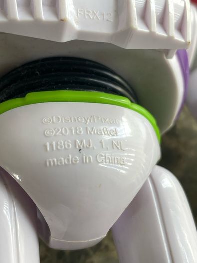 toy story buzz light year