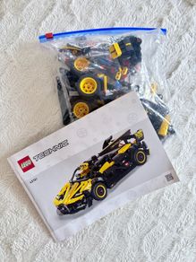LEGO Technic 42151 Bugatti Bolide Set
