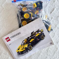 LEGO Technic 42151 Bugatti Bolide Set