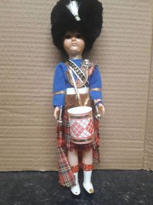 Collector's Nations Sleepy Eye  Doll