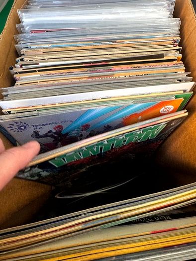 DC Long Comic Box w 250 comics for Sale