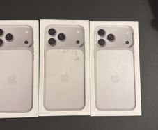 iphone 17 Pro Max 256GB (BLUE /ORANGE/SILVER COLOUR )IRISH STOCK/EU Unlocked Brand New Sealed 1 year Apple Warranty Free Phone Cover and Screen Protector RECEIPT