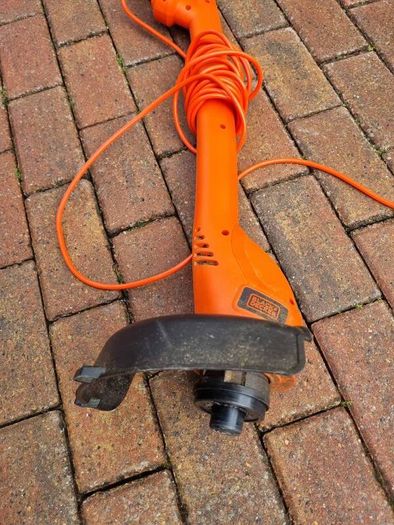 Black decker grass trimmer