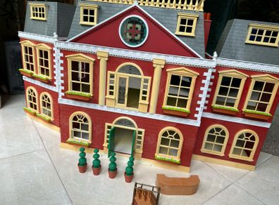 Sylvanian Families Regency Hotel