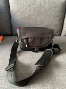 Canon SB130 Shoulder Bag