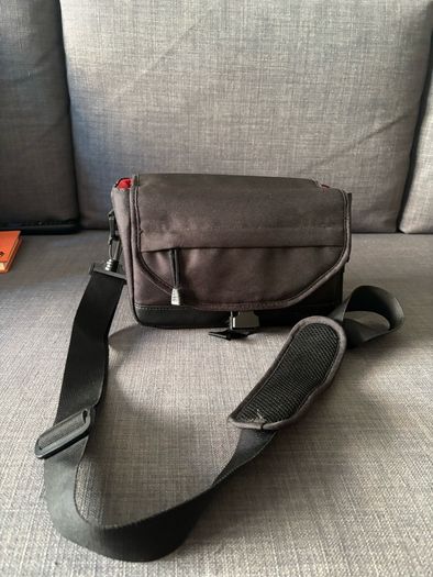 Canon SB130 Shoulder Bag