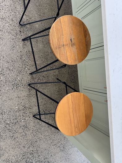 island stools