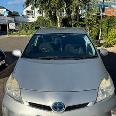 Toyota Pruise 2012