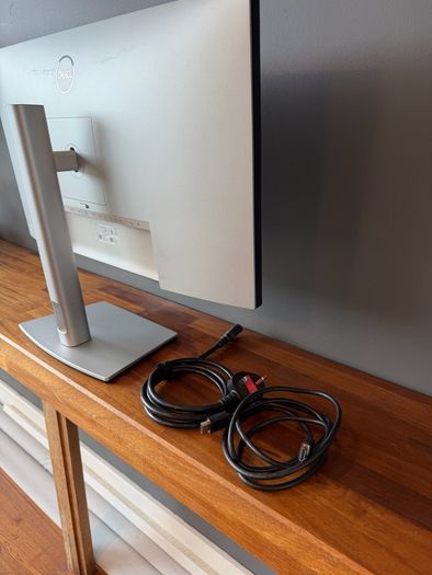 Dell 27" 4K Monitor U2723QE