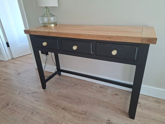 Hall table