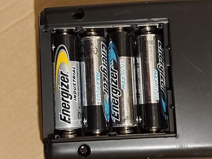 Academy CB-TV1-FM-AIR.WB.PB, Model R-AA110, takes 4 AA Batterys, in very good condition and works well