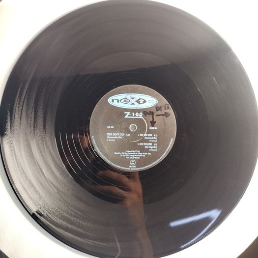 Z100 - Testa Don't Stop - Next Records - Italian Pressing - Early 90s House Classic!