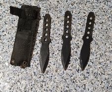 throwing  knives