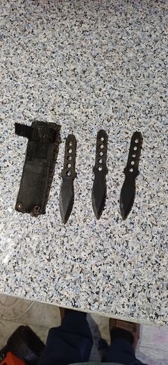 throwing  knives