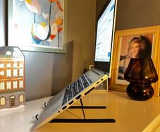 portable laptop stand
