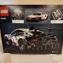 Lego Technic 42096 Porsche 911 RSR Image 2