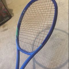 tennis racket
