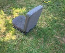 Land Rover Defender middle seat