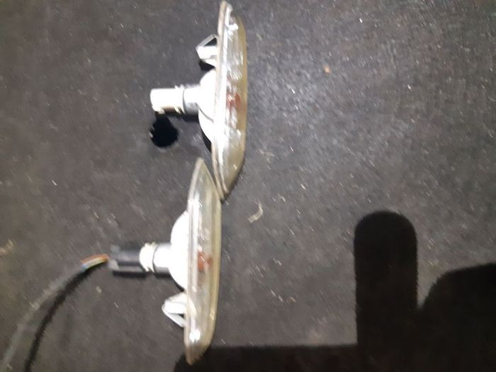 Bmw 5 Series E60 E61 Front Wing Side Markers Indicators Rh Lh # 7165741 7165742
