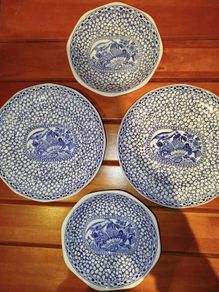 William Adams Chinese bird pattern plates