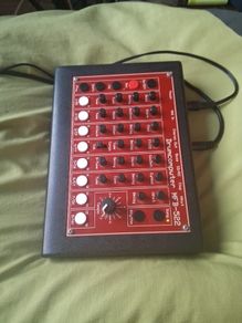 mfb 522 drumcomputer