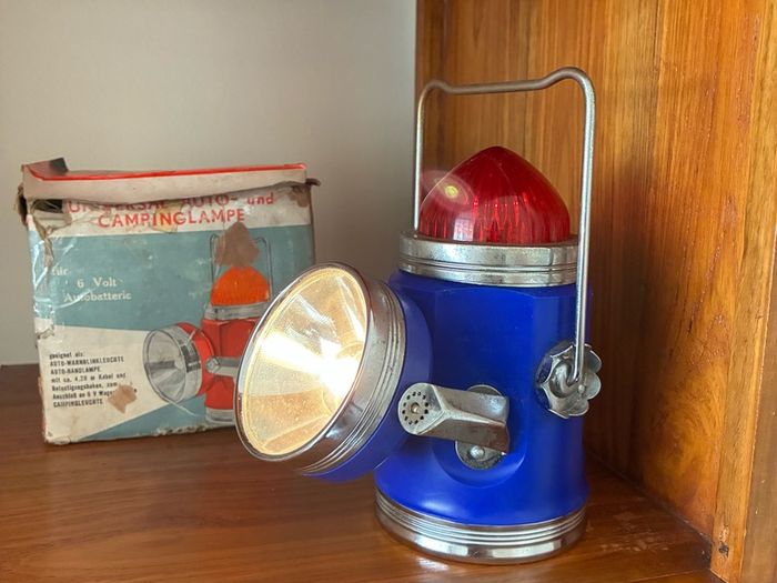 Vintage 1960's LIEZ Flasher King Lantern
