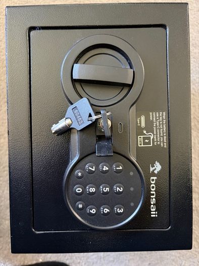 6.6 litre Durable Safe