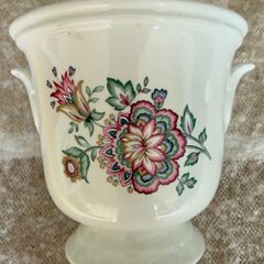 Royal Norfolk Floral ceramic planter.
