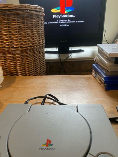PS console and games 7502