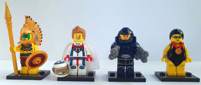 Lego Collectible Minifigures Series 7 (2012) 100% Complete