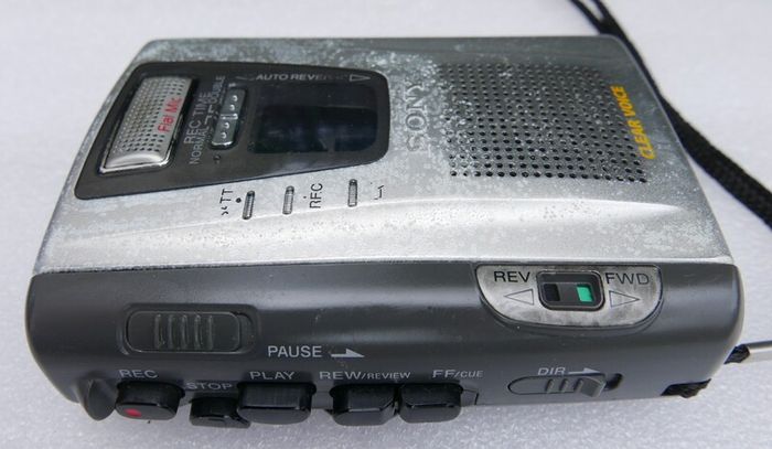 Sony Walkman TCM-40DV Cassette Recorder/Victaphone