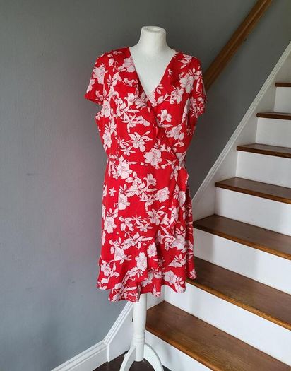 Quiz red & white dress, Size 16