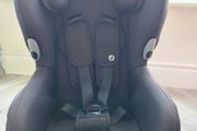 Maxi Cosi Axiss Swivel Car Seat