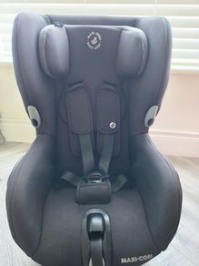 Maxi Cosi Axiss Swivel Car Seat