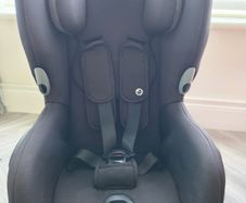 Maxi Cosi Axiss Swivel Car Seat