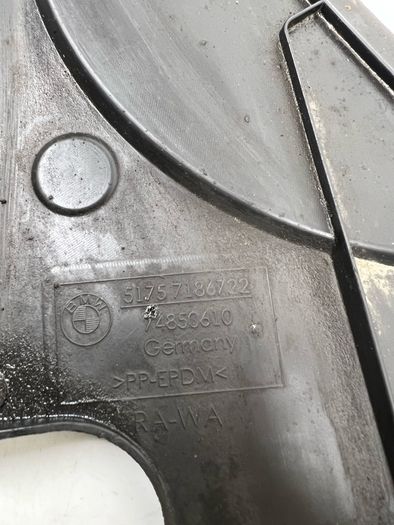 Bmw 5 Series F11 F10 Rear Right Fuel Tank Covering Tray Guard Genuine 7186722 A2l5b3s
