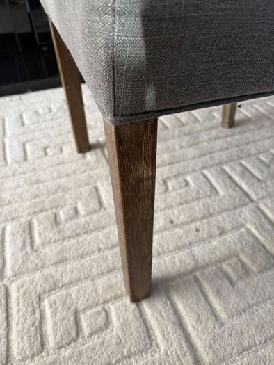 Kitchen Table & 5 chairs