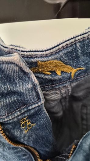 Tommy Bahama cropped Jeans