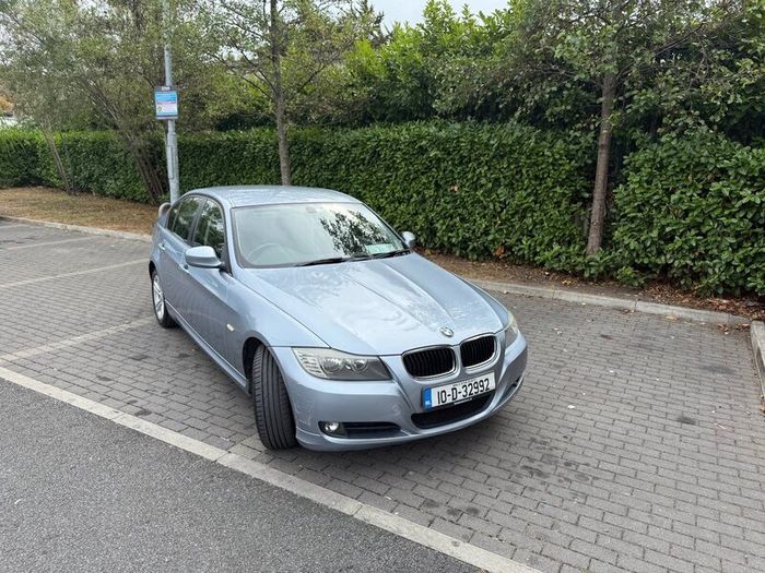 BMW 3-Series 2010