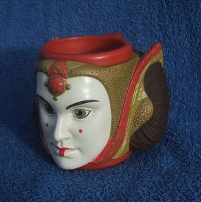 STAR WARS (Episode 1 The Phantom Menace) - a Queen Amidala mug (c.1999)