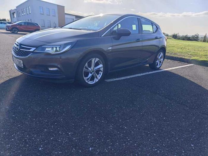 2016 Opel Astra Sri 1.6cdti 136ps S/s 5d