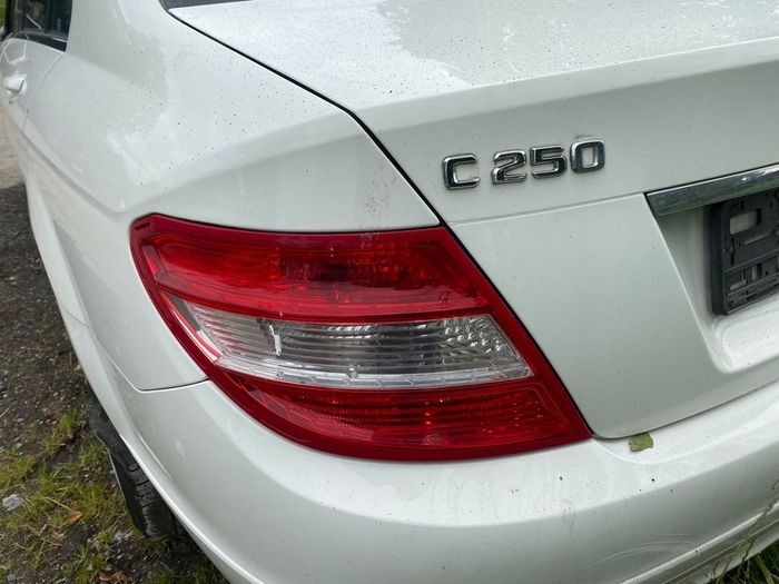 2011 Mercedes Benz C200 Breaking
