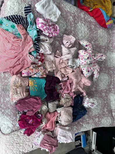 Baby girl wardrobe outfits 0-3 m snow onesies babygrows vests tops dresses hats blankie