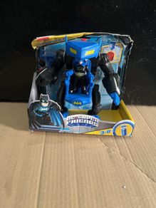 Imaginext DC Super Friends Batman Battling Robot Set Lights Up Superman Figures