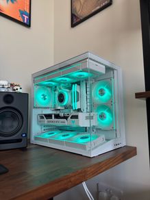 Zero-Cable BTF | 9800X3D | 5070Ti