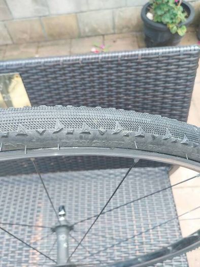 Bontrager race wheel front