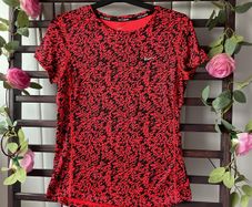 nike top dri-fit size small