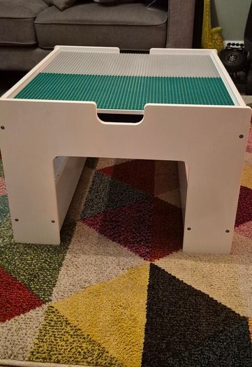 Lego Table