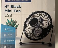 4 Inch USB Desk Fan Black Status
